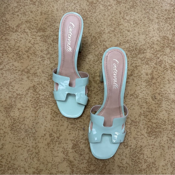 L’intervalle sandal - Picture 1 of 2